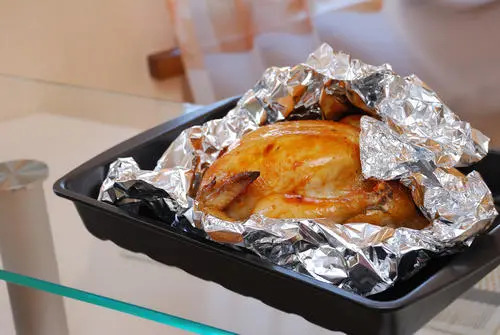 Use Grease Paper to Heat Food in the Oven