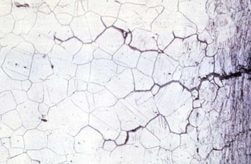 Stress corrosion cracking of aluminum plate