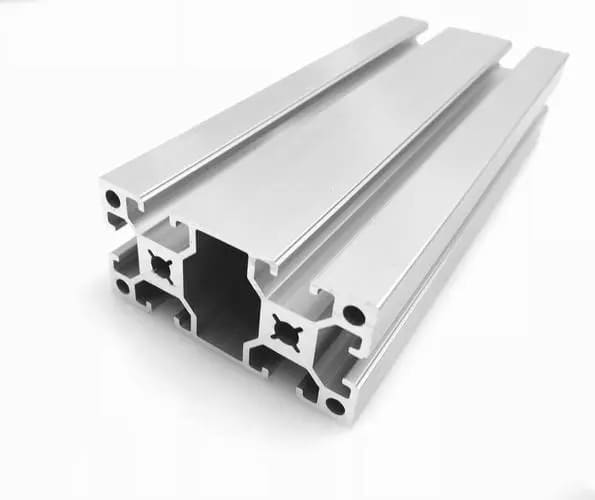 profilé en aluminium