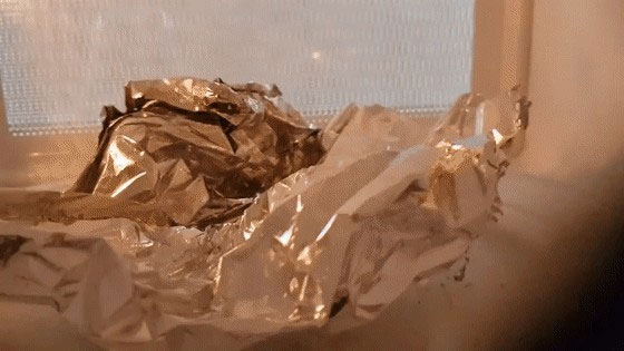 State of Aluminum Foil in Microwave Cooking