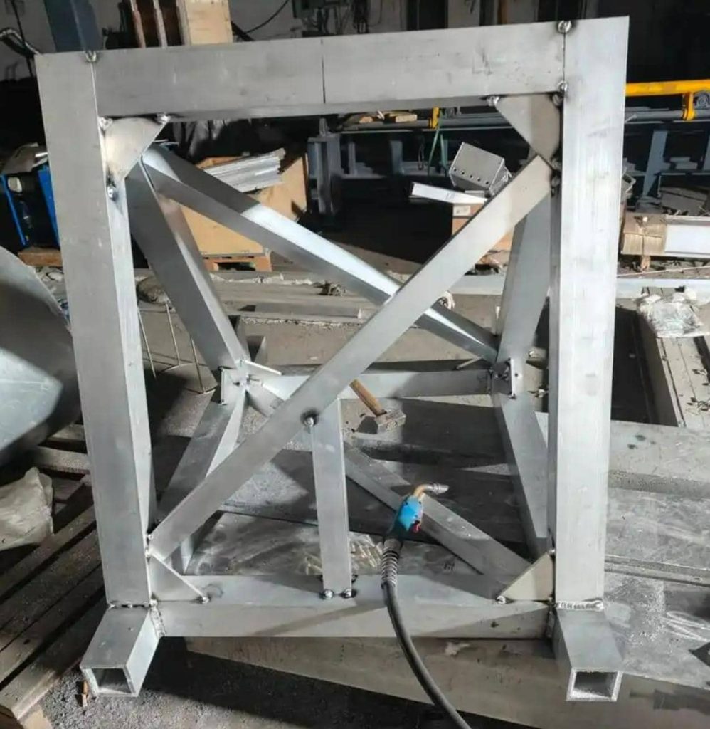 Welded aluminum square tube