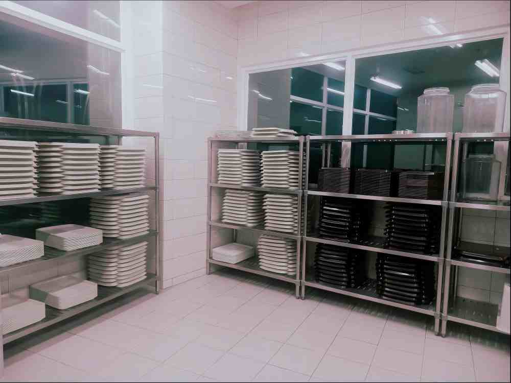 aluminum shelves for commercial kitchen